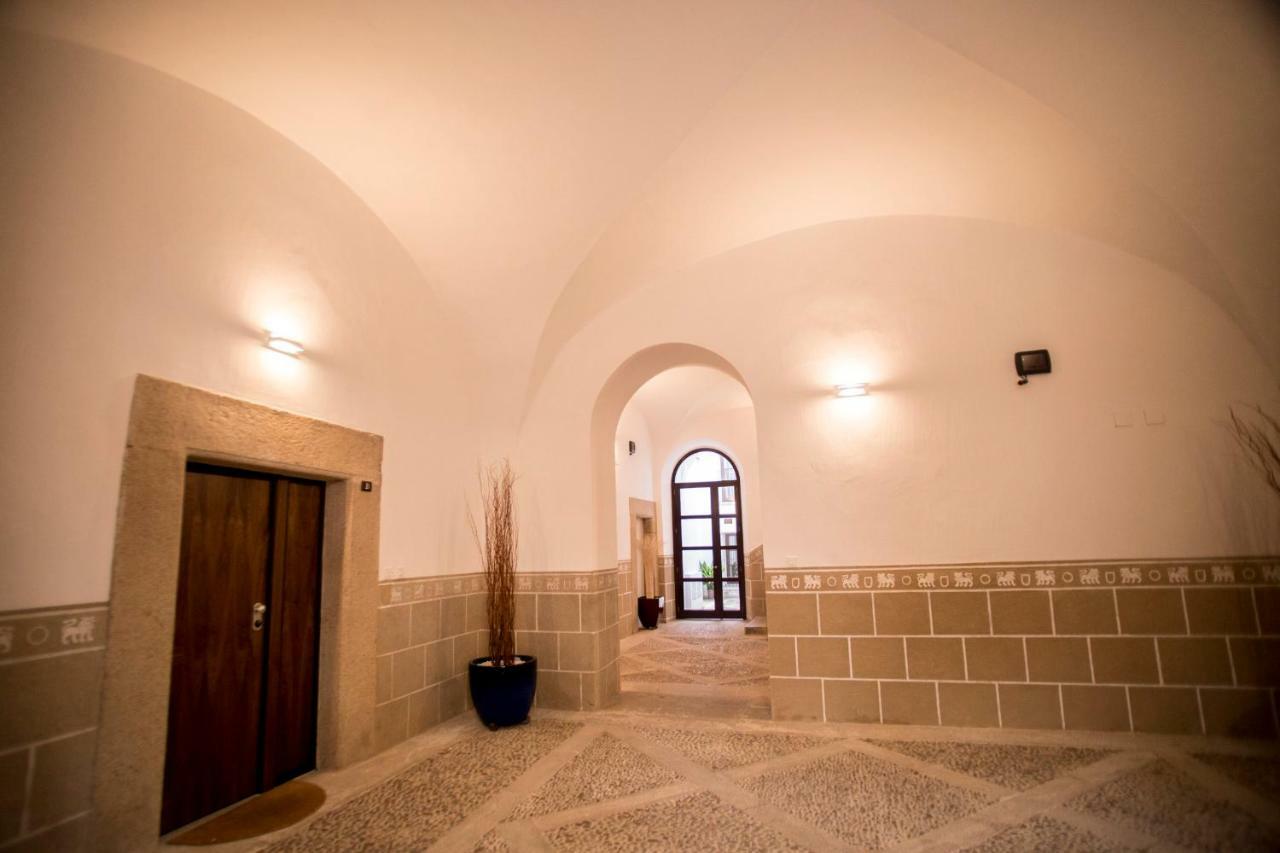 Md Casa Palacio Munoz Chaves Siglo XVIII Caces Exteriör bild