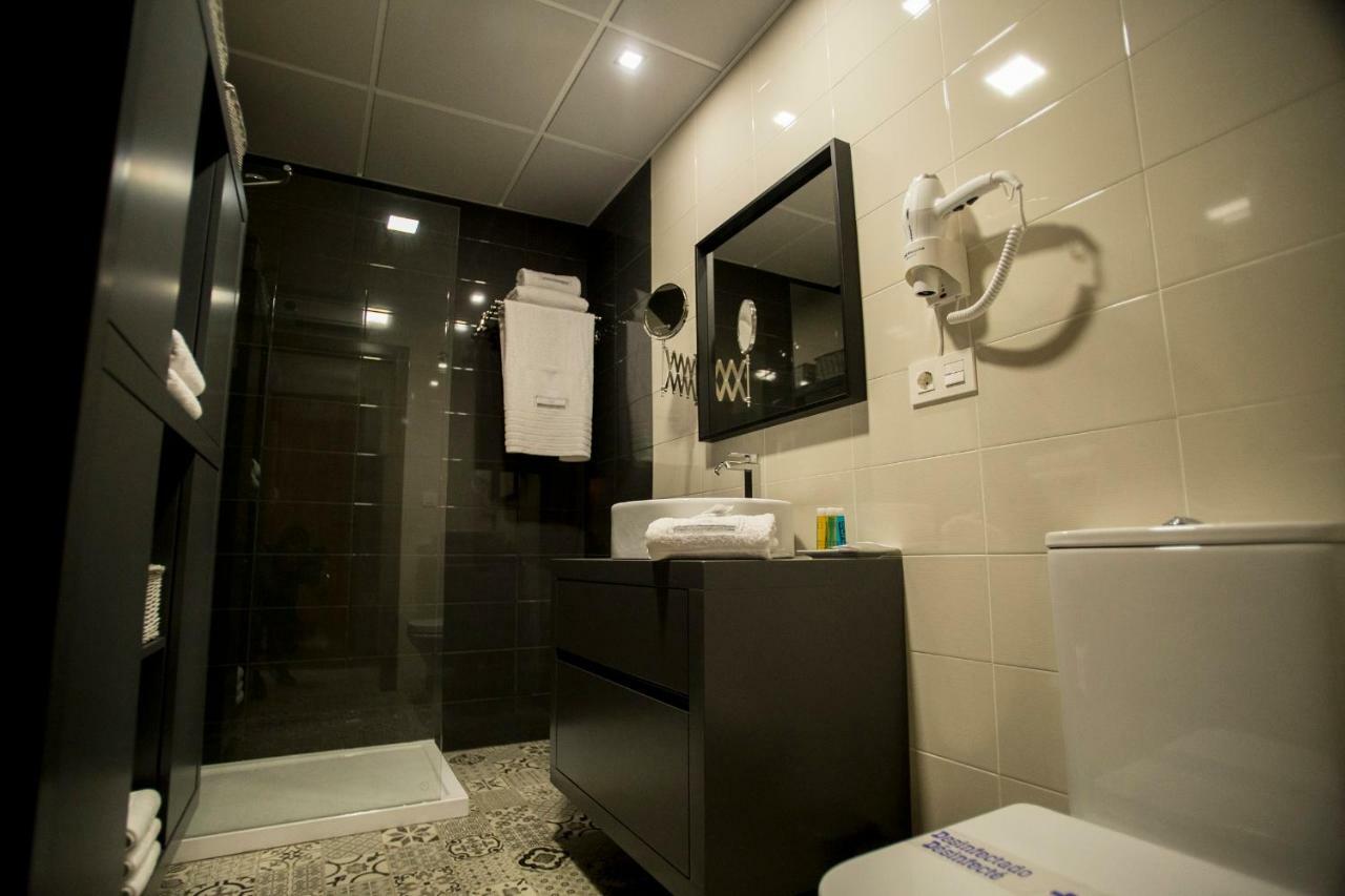 Md Casa Palacio Munoz Chaves Siglo XVIII Caces Exteriör bild